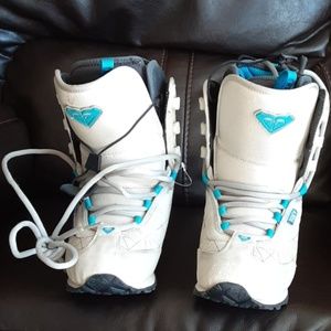 Roxy snow board boots.